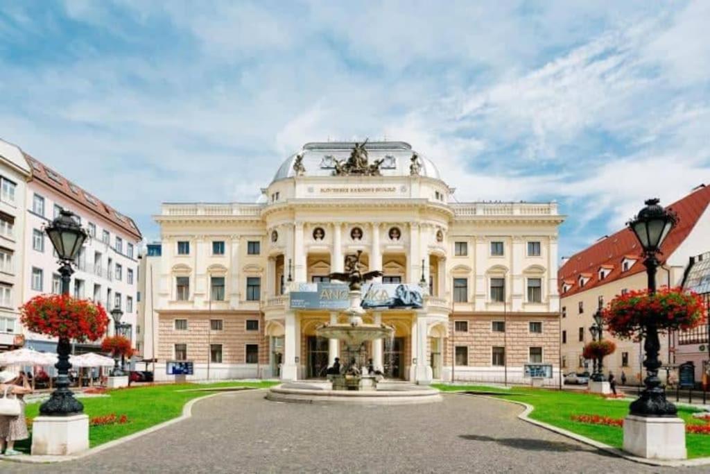 Diamond Residence In Old Town With Free Parking Μπρατισλάβα Εξωτερικό φωτογραφία