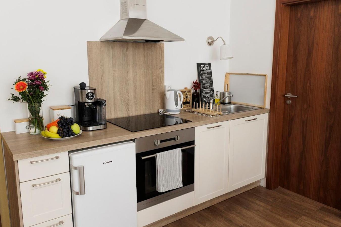 Diamond Residence In Old Town With Free Parking Μπρατισλάβα Εξωτερικό φωτογραφία