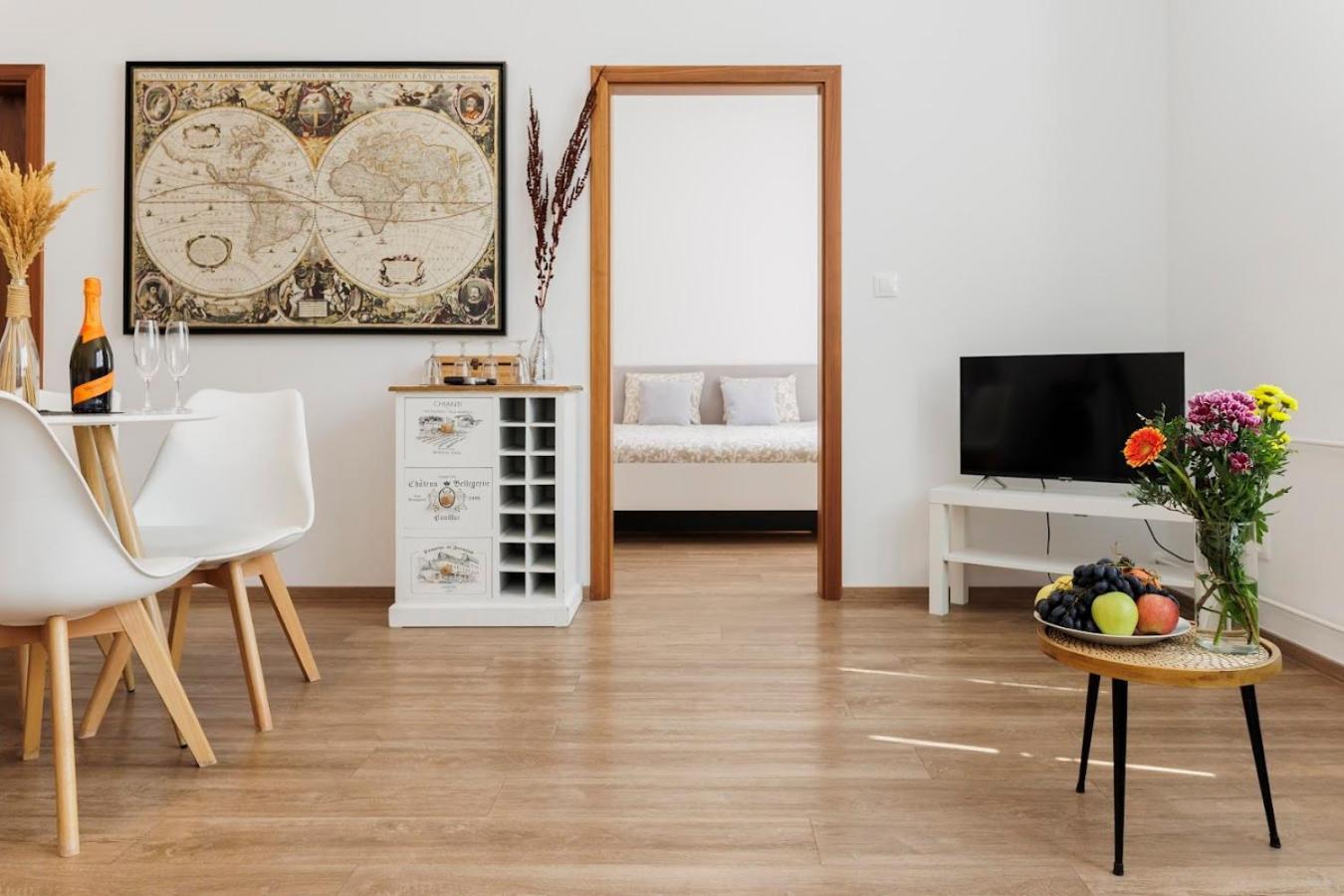 Diamond Residence In Old Town With Free Parking Μπρατισλάβα Εξωτερικό φωτογραφία
