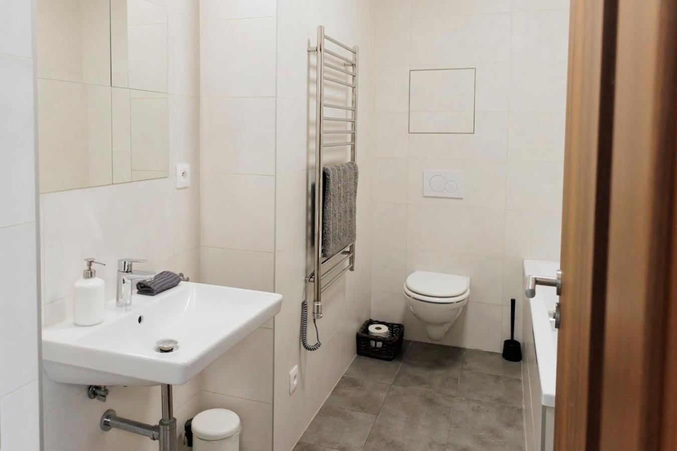 Diamond Residence In Old Town With Free Parking Μπρατισλάβα Εξωτερικό φωτογραφία